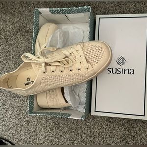 Susina beige sneakers